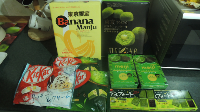 Matcha kit kat, matcha biscuits, matcha chocolate biscuits, matcha chiffon cakes and banana manju (aka cheaper version of Tokyo Banana)