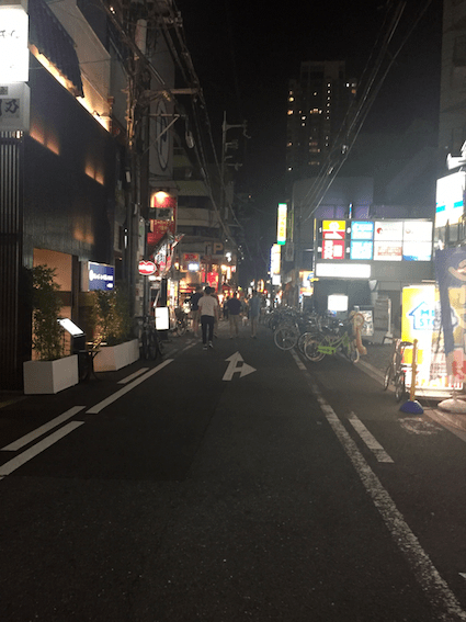 The area near our airbnb is especially only alive at night